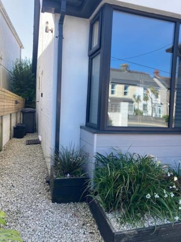 The Salt Box- Lovely Refurbished Annexe, Free Parking, Walk To Porth Beach. Saint Columb Minor Buitenkant foto